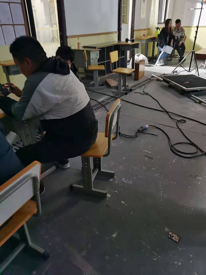 延渤同学的片场照