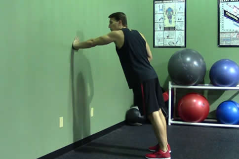 徒手练肩部肌肉的动作有哪些-追梦健身网