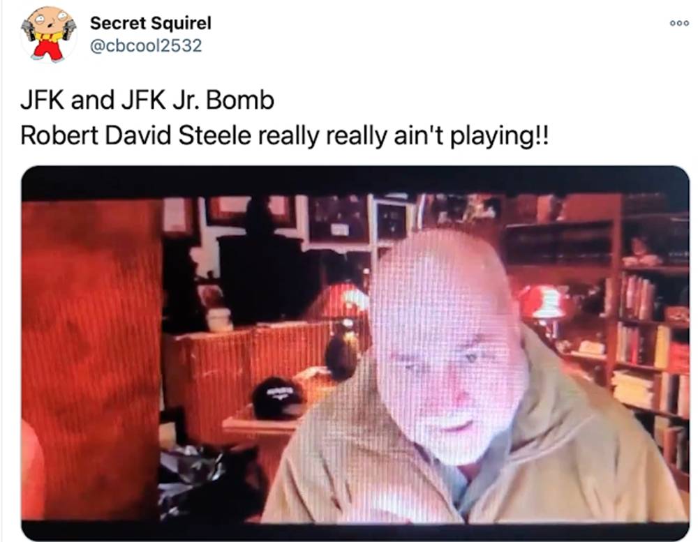 罗伯特大卫斯蒂尔在小肯尼迪,林伍德在 EBS 和 twitter|Kat