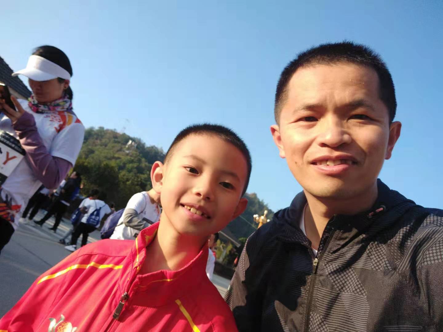 2020年永定土楼马拉松亲子跑留影 2020年永定土楼马拉松亲子跑留影